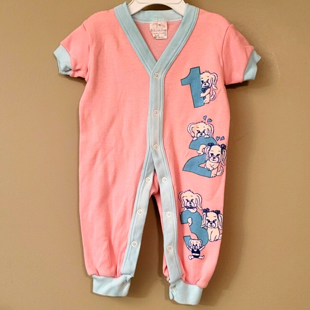 Vintage puppy footless romper/footie